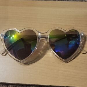Heart-Shaped Clear Frame Sunglasses